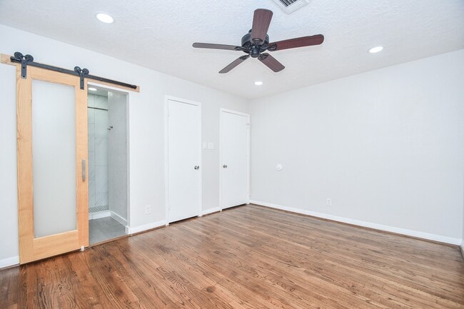 Photo - 5214 De Milo Dr