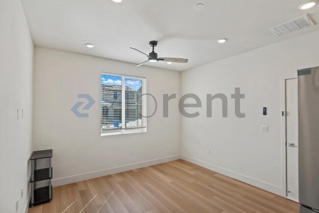 Photo - 5545 Oberon Ave