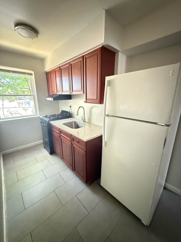 Building Photo - 241 Weequahic Ave Rental