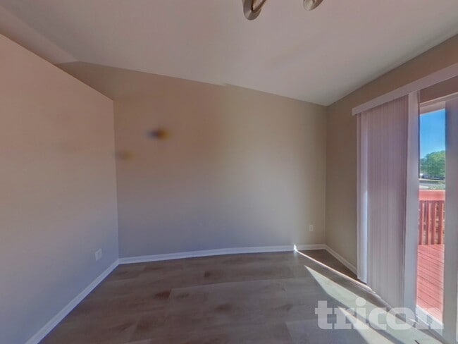 Photo - 308 N 46th Ave