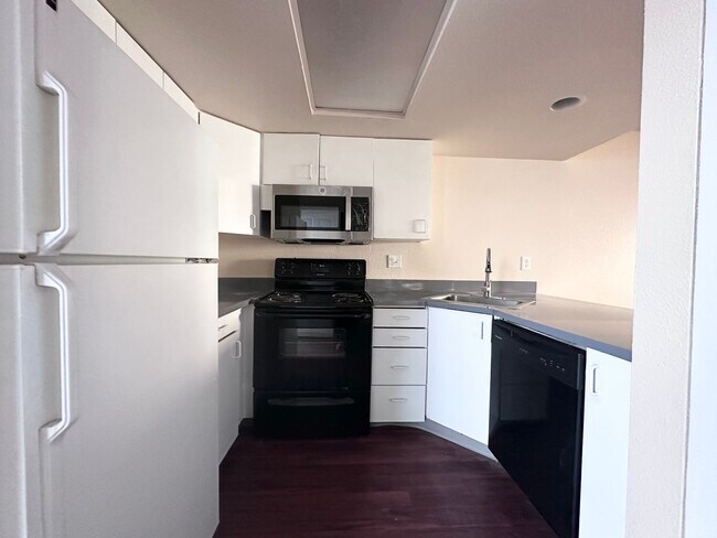 Photo - 1 Bedroom 1 Bath with utilities included! Unidad 17