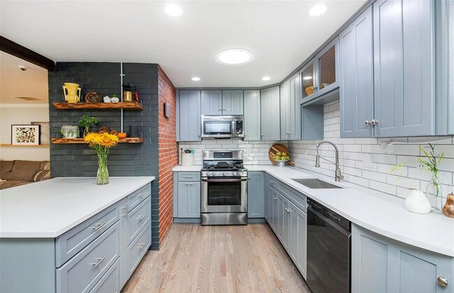 Photo - 7201 W Ellsworth Ave
