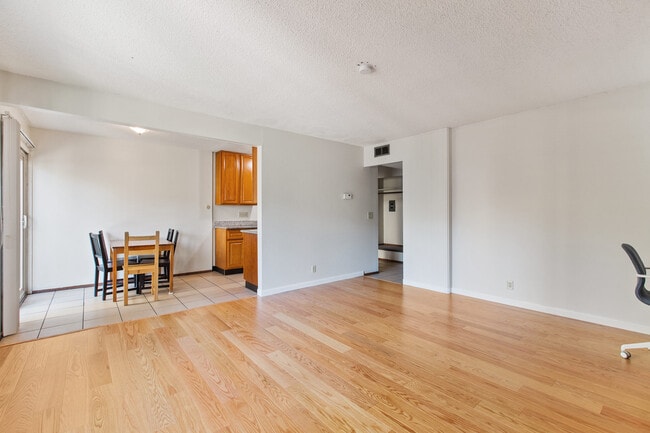 Photo - 2606 Benvenue Ave