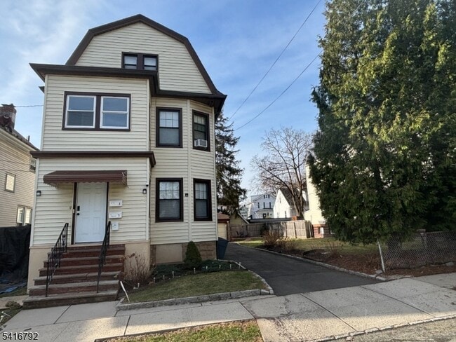 Building Photo - 9 McKinley Ave