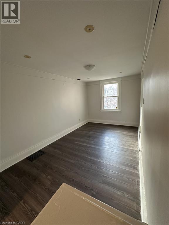 Photo - 31 McKinstry St