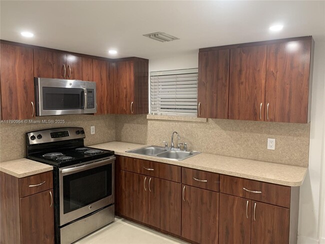 Photo - 2806 Taylor St Apartamento Unidad A