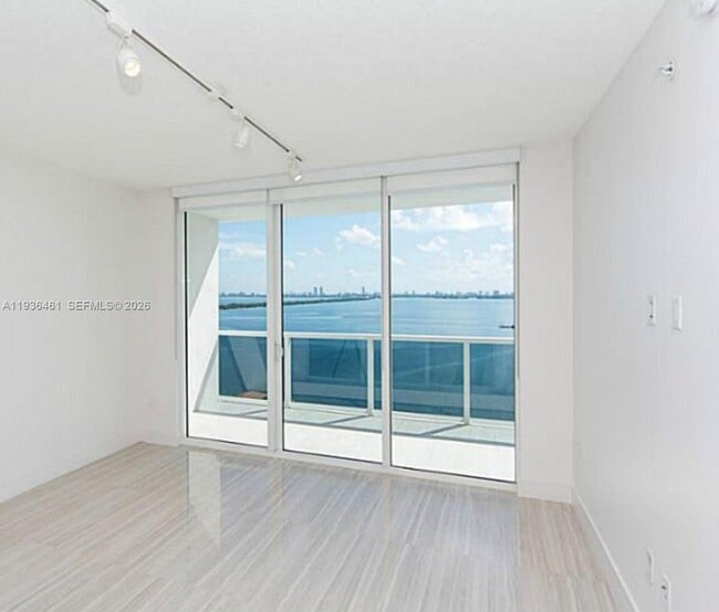 Photo - 600 NE 27th St Unit 2004