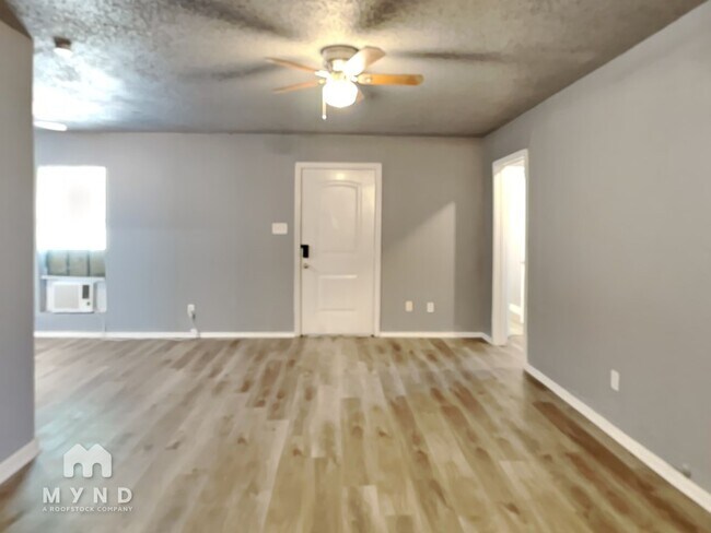 Photo - 1805 Trenton Dr