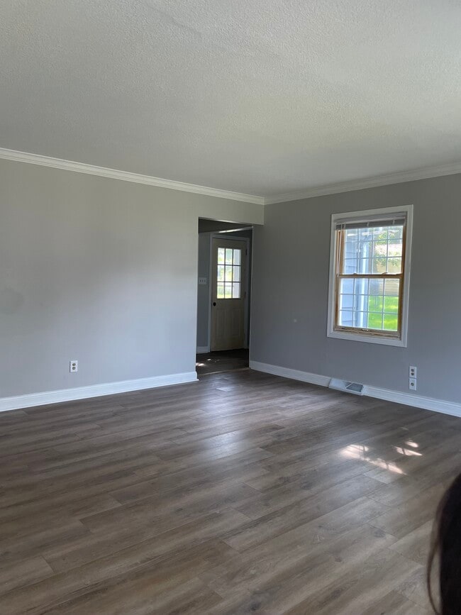 Photo - 2813 Hull Ave