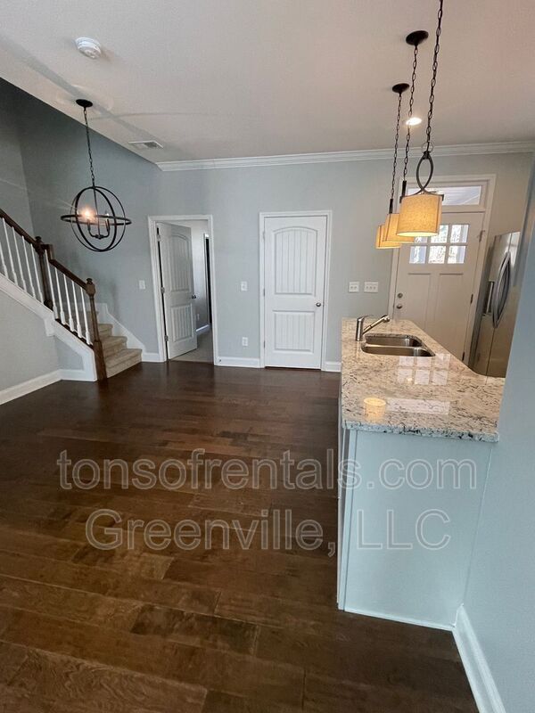 536 Twin Lake Rd