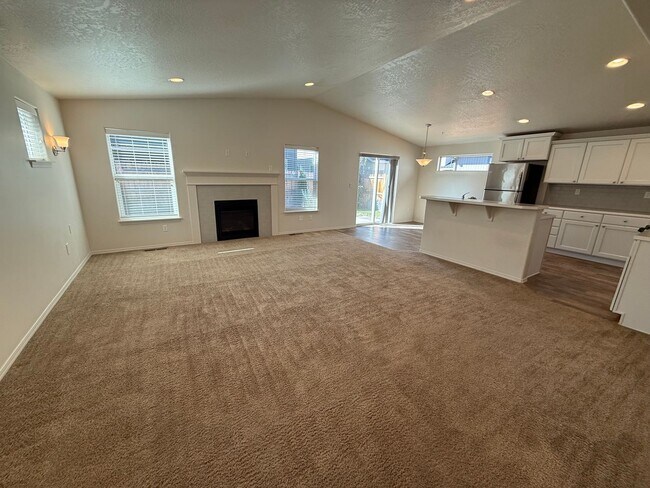 21177 SE Azalia Ave