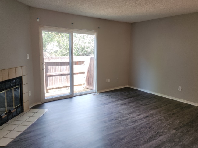 Photo - 2333 Lexington Village Ln