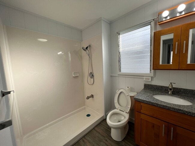 Photo - 3046C Harding Ave