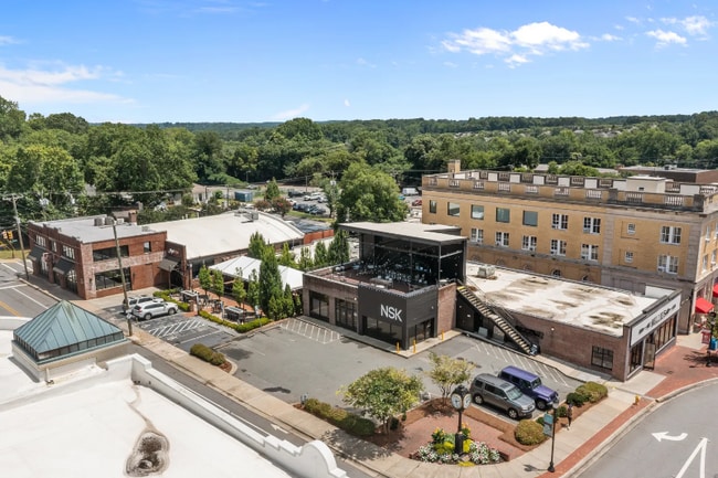 Photo - 307 Church St