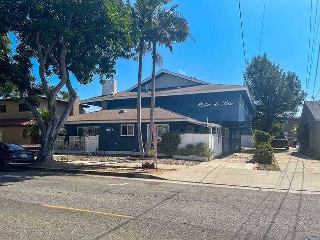 Building Photo - 12128 Ramona Ave