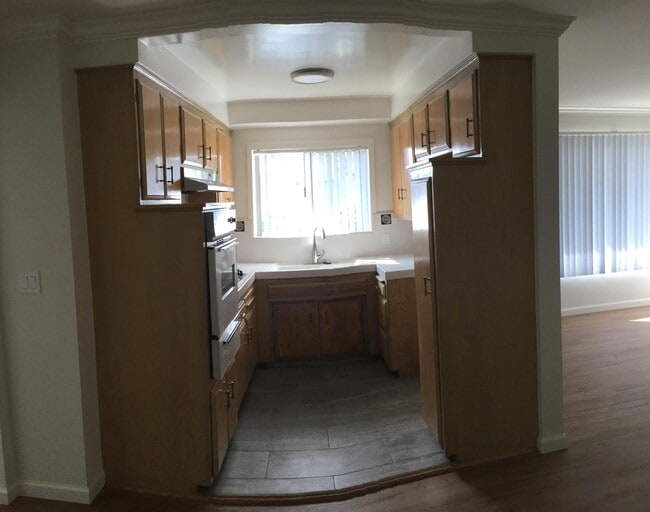 Photo - 942 N Gardner St