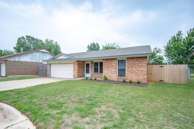 Photo - 742 W Juniper Dr