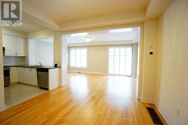 Photo - 49 Badgerow Way