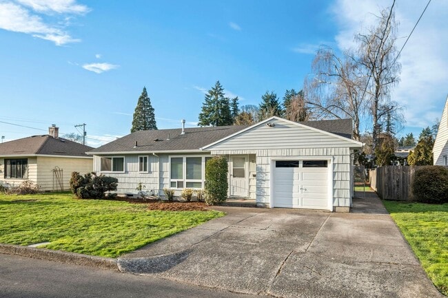 Photo - 330 E Jersey St