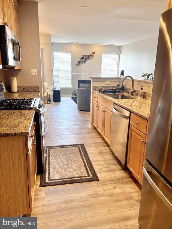 Photo - 25340 Lake Mist Square Unidad 103