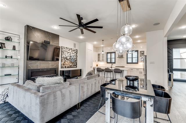 Photo - 2537 El Camino Ln