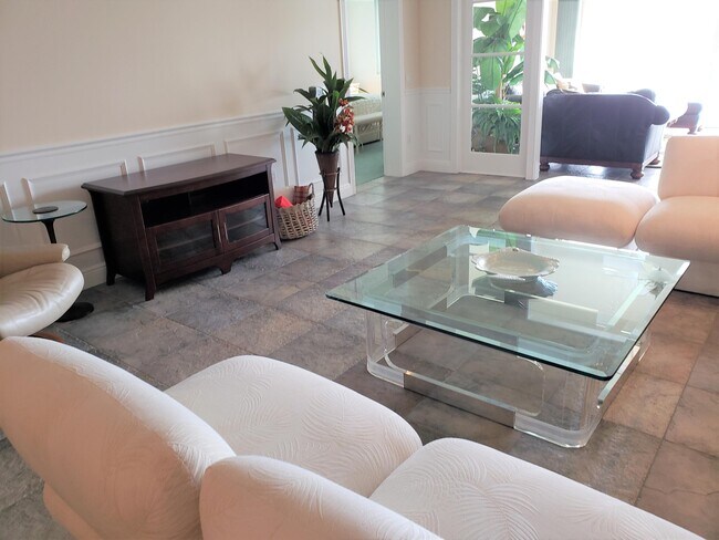 Photo - 20 Harbour Isle Dr W Unit 305