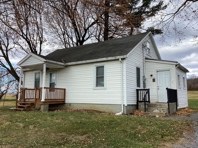 Photo - Charming House in the Country
