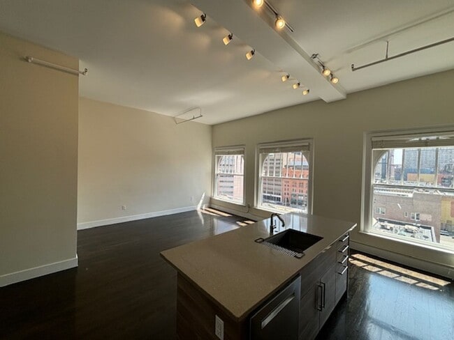 Photo - Charming 1bd/1ba Condo – Denver Dry Goods ...