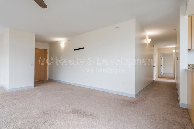 Photo - 1720 Maple Ave Unit 820