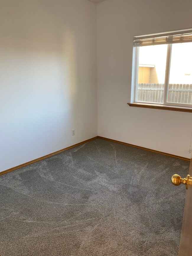 Photo - 276 NW schnabel ln