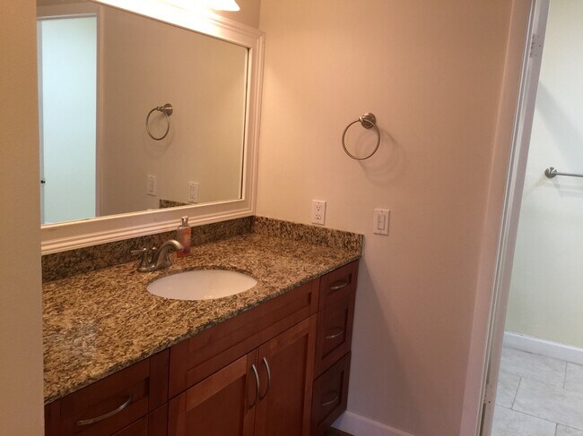 Photo - 10022 NW 41st St