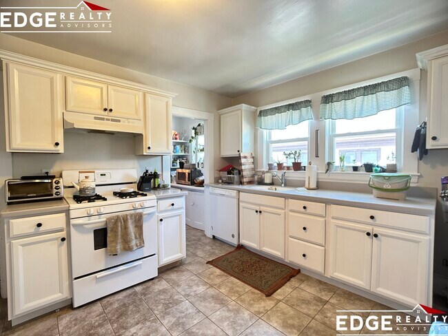 Photo - 12 Niles St Unit 2