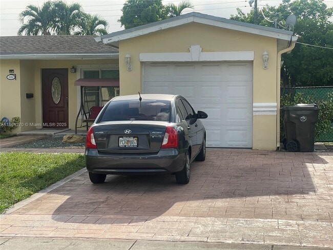 Building Photo - 3297 NW 35th Way Rental