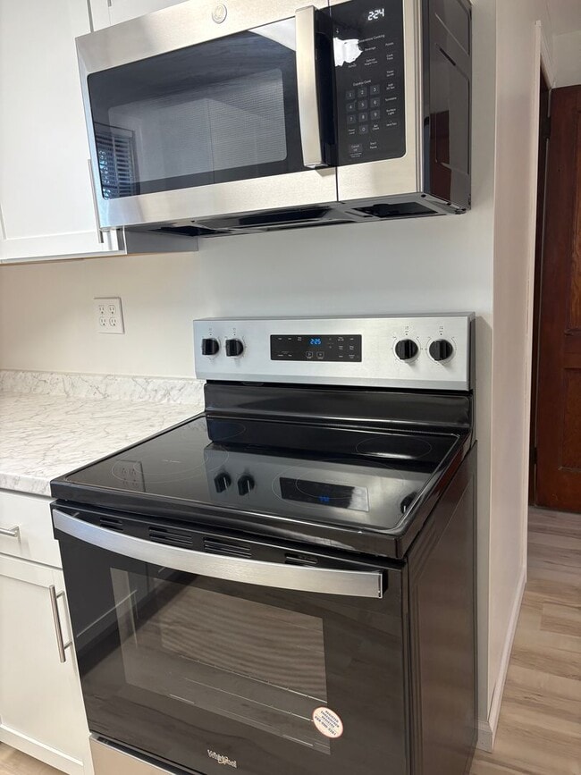 Photo - 2 Bedroom 1 Bath Home in Jarvisburg $1950/mo