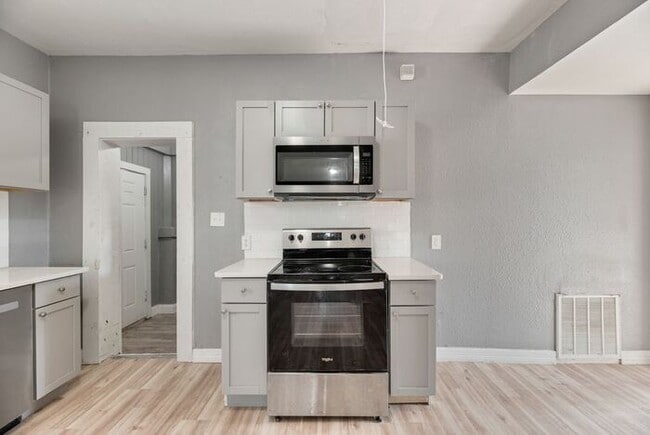 Photo - 815 N Travis St