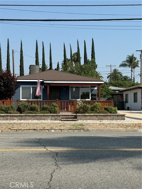 Photo - 903 W Olive Ave House
