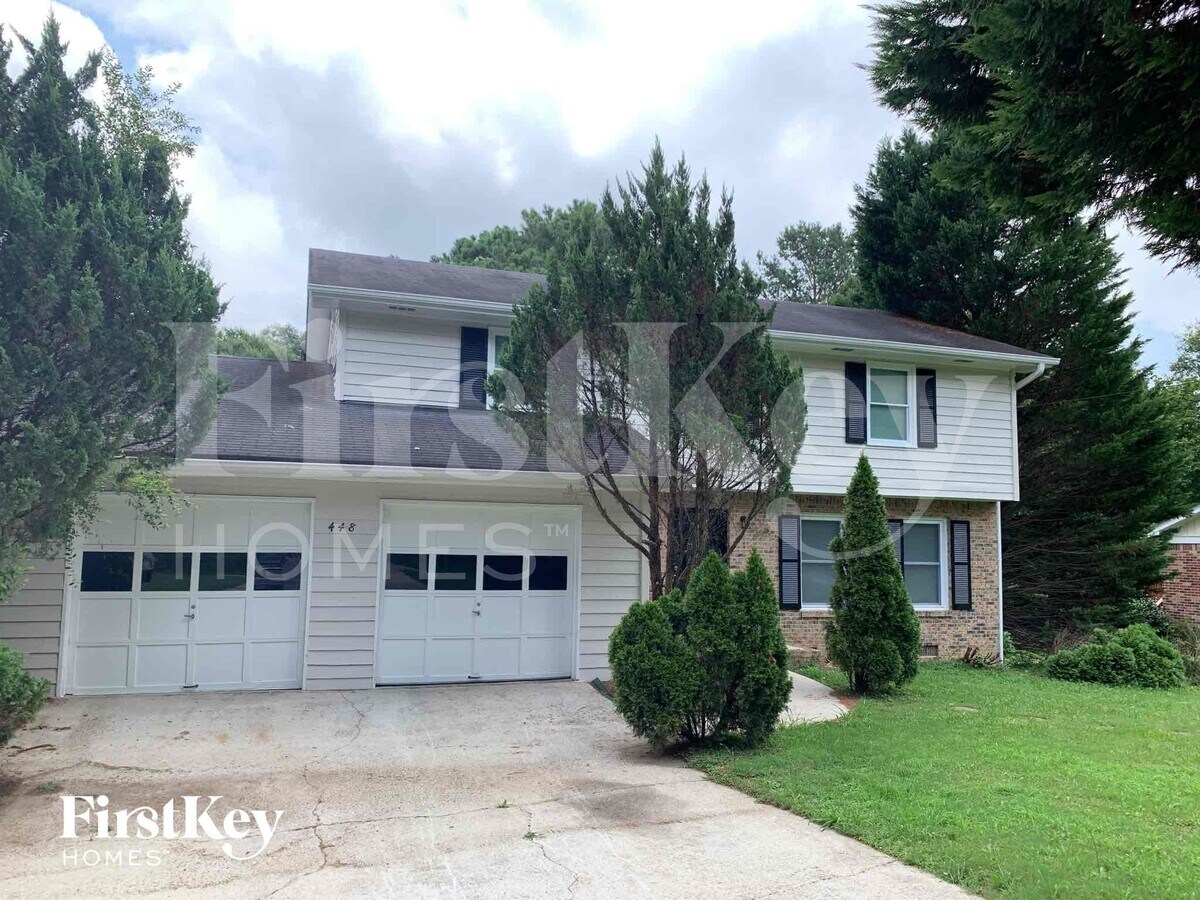 Photo - 448 Martin Rd