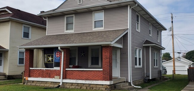 Updated 2 bedroom Townhouse - Garfield Par... - Updated 2 bedroom Townhouse - Garfield Par...