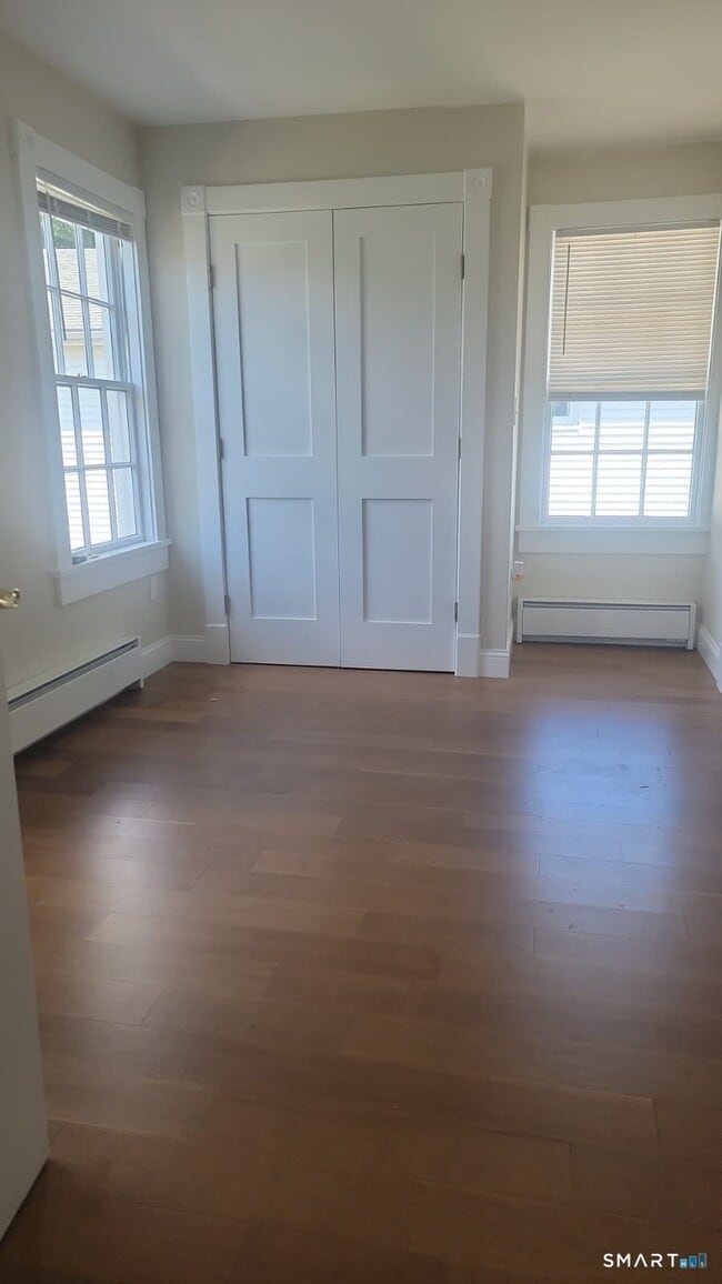 Photo - 318 Grovers Ave