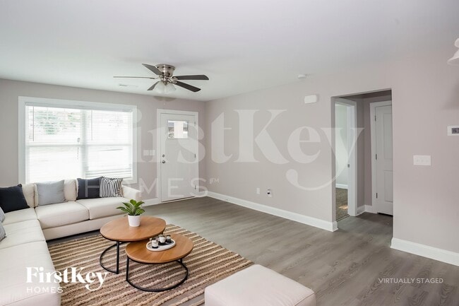 Photo - 1009 W A St