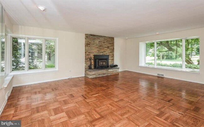 Photo - 8104 Heacock Ln