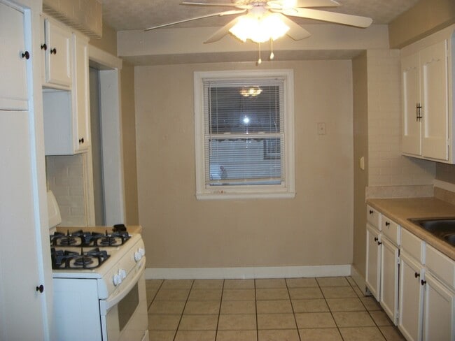 Photo - 735 Myrtle Ave