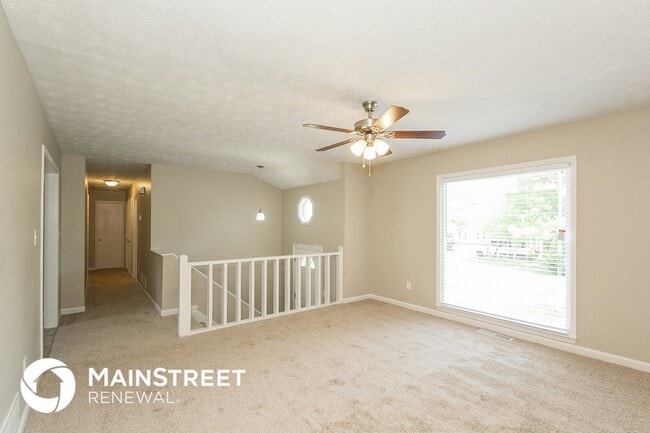 Photo - 22 Hollyberry Ct