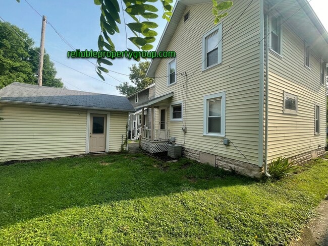 Photo - 1906 Riedmiller Ave