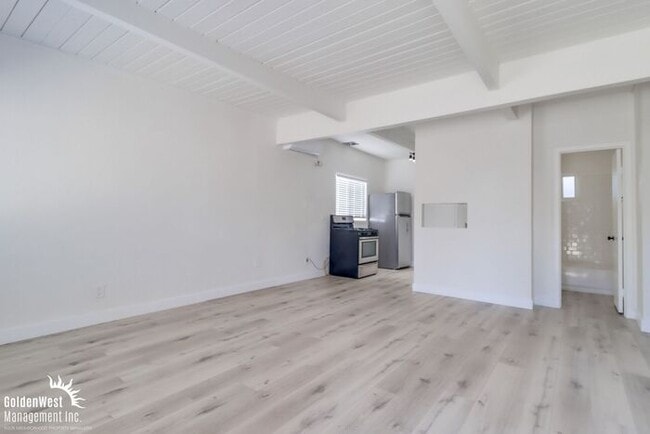Photo - Freshly Renovated 2Bdm 1Ba Apartment in San Diego