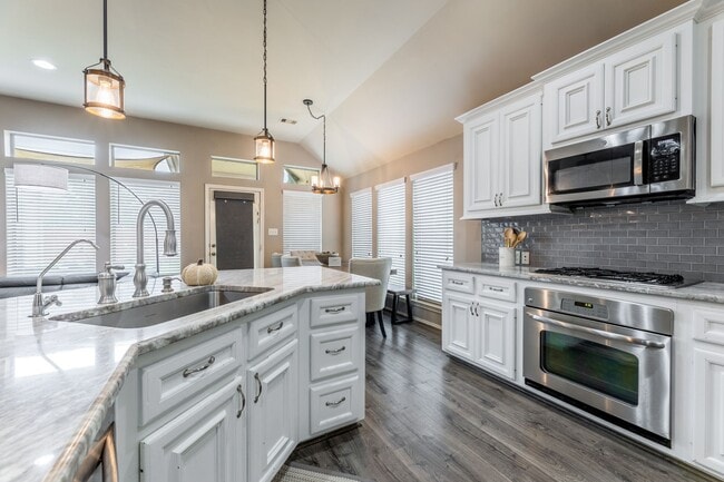 Photo - 10923 Starling Creek Dr