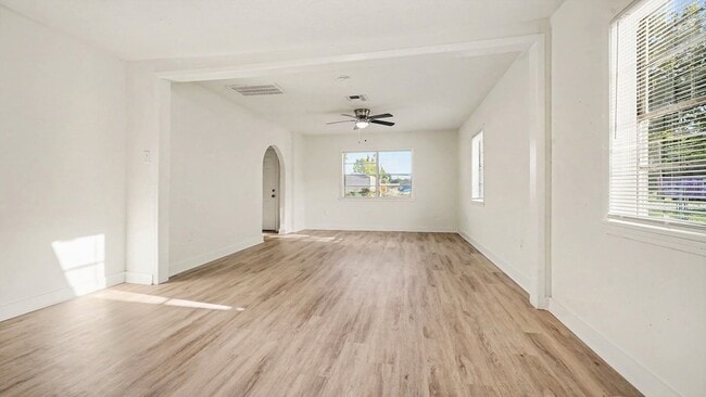 654 Ridge Dr