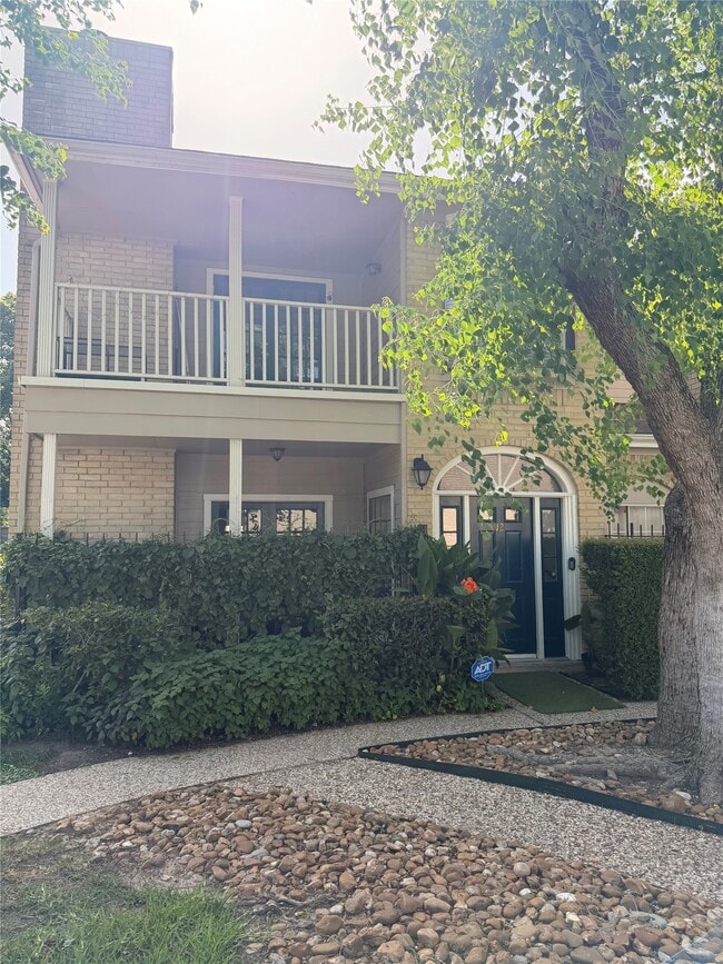 Photo - 2220 Bering Dr Unit 12