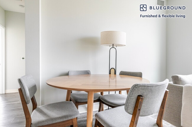 Photo - 6149 North Broadway-GO FL5-ID1273 Unidad GO FL5-ID1273