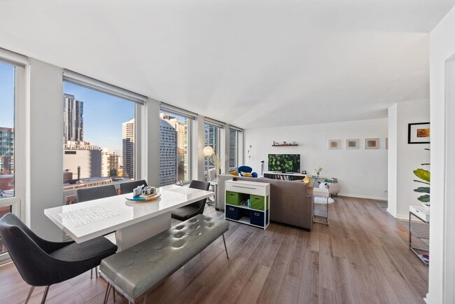 Photo - 111 E Chestnut St Unit 24J